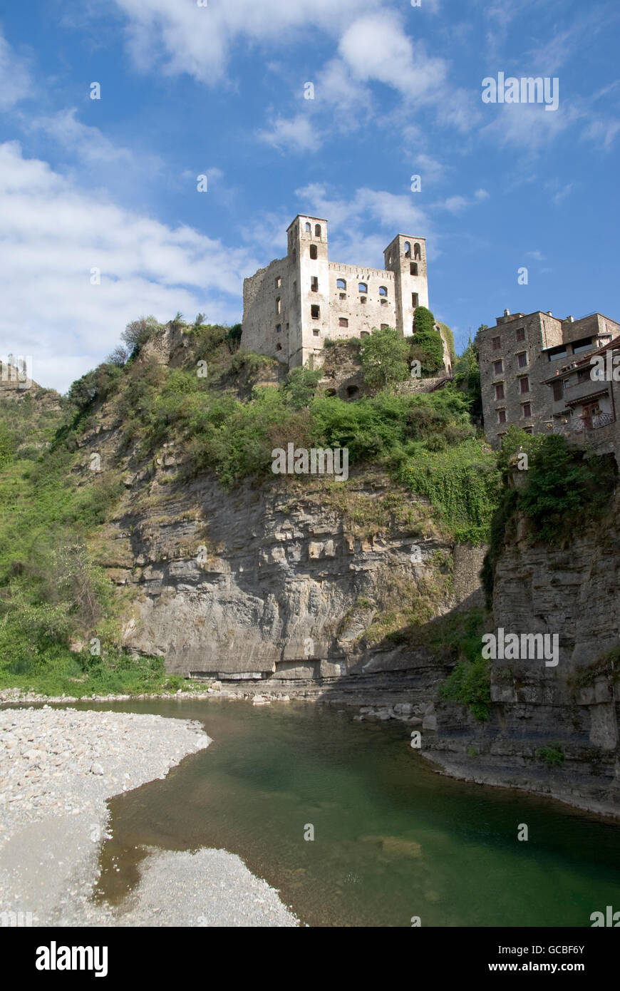 Castello dei Doria. Dolceacqua, Provincia di Imperia, Italia Foto Stock