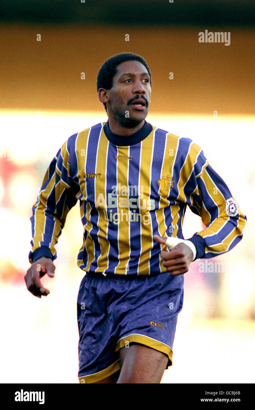 Calcio - Endsleigh League 3 - Mansfield Town v Chesterfield - Field Mill. KEITH ALEXANDER, CITTÀ DI MANSFIELD Foto Stock