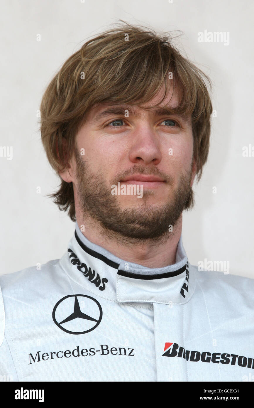 Motor Racing - Campionato del mondo di Formula uno - Gran Premio del Bahrain - Paddock Day - circuito Internazionale del Bahrain. Test driver Mercedes Nick Heidfeld durante il Paddock Day al circuito Internazionale del Bahrain a Sakhir, Bahrain. Foto Stock
