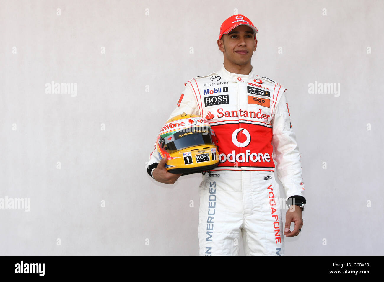 McLaren's Lewis Hamilton durante il Paddock Day al Bahrain International Circuit a Sakhir, Bahrain. Foto Stock