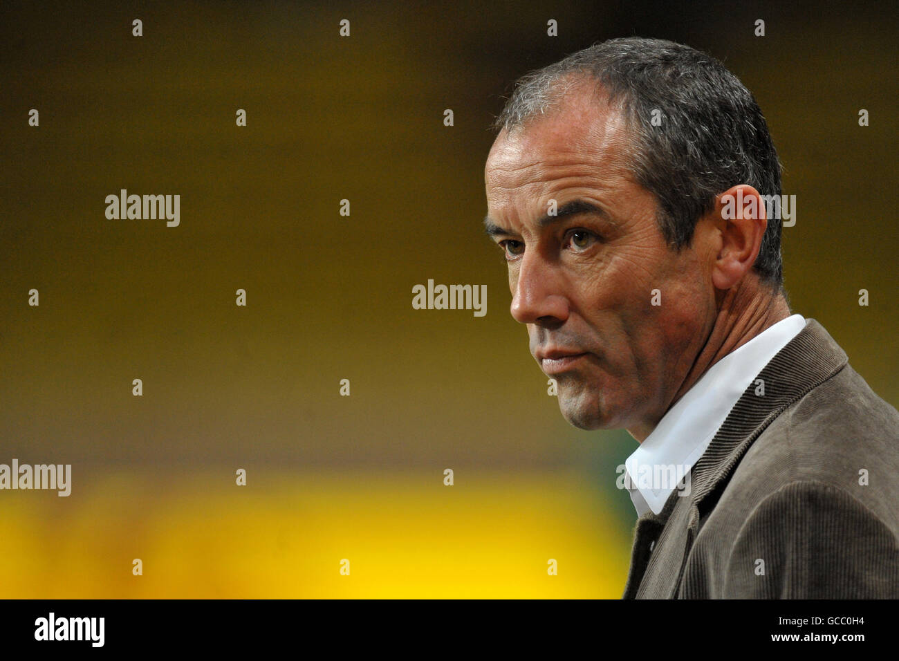 Calcio - International friendly - Italia v Camerun - Stade Louis II. Camerun capo pullman Paul le Guen Foto Stock