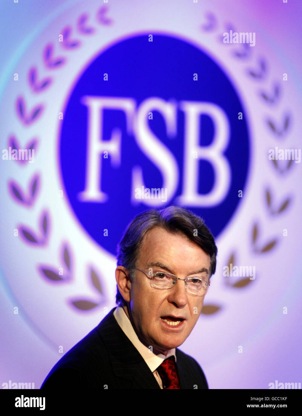Il segretario alle imprese Lord Mandelson si rivolge alla conferenza annuale della Federazione delle piccole imprese presso il Centro Esposizioni e conferenze di Aberdeen in Scozia. Foto Stock
