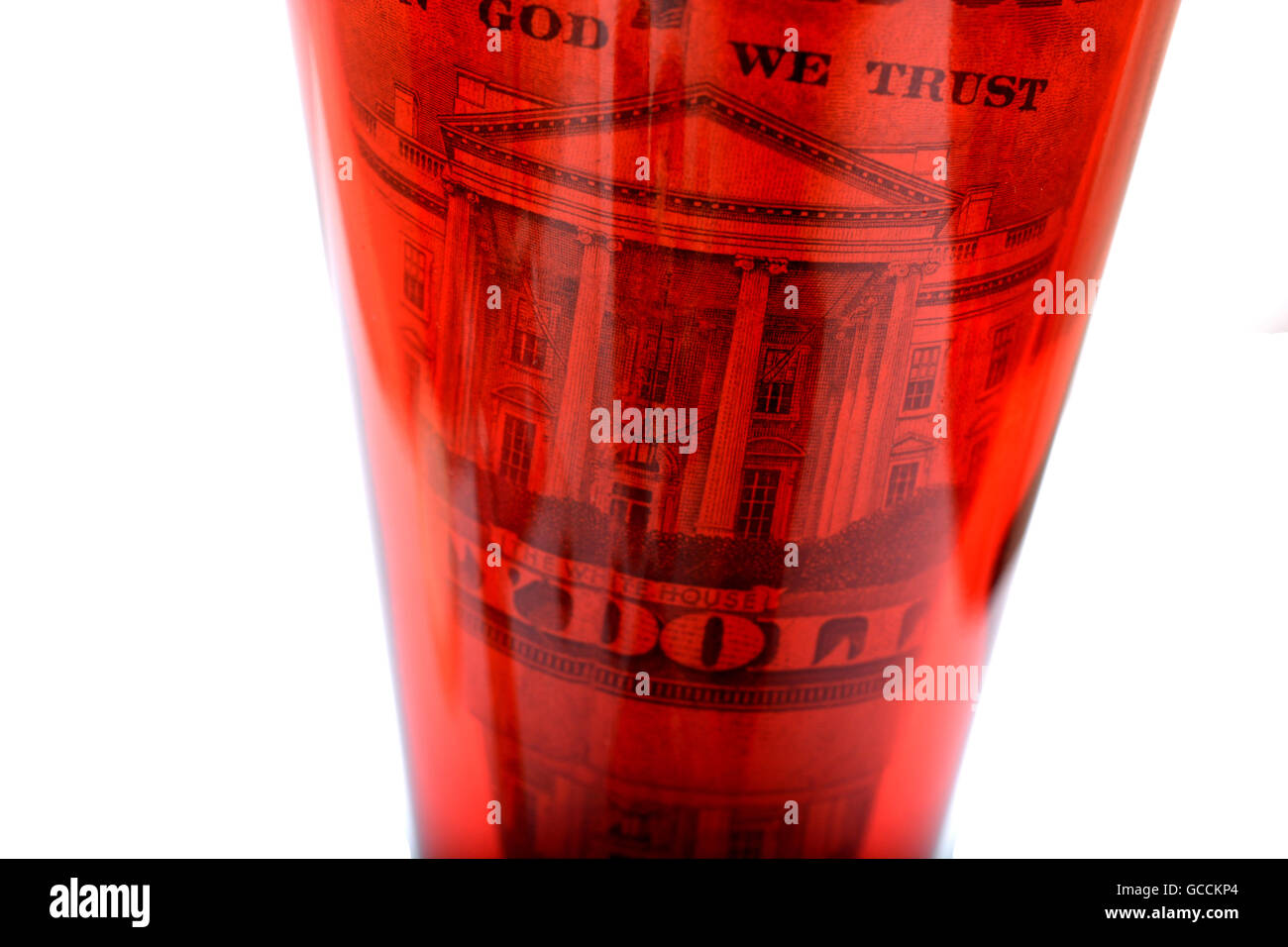 Il denaro in vetro rosso di dollari. Foto Stock