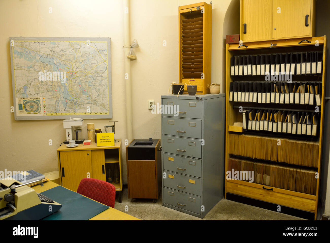 Interno della Stasi Museum di Lipsia, Germania Foto Stock