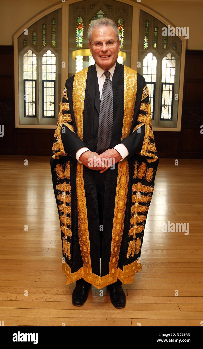 Sir John Dyson ha vestito la Corte Suprema cerimoniale, dopo che è stato giurato come la dodicesima Giustizia della Corte Suprema del Regno Unito in una breve cerimonia alla quale hanno partecipato tutti gli altri Justices alla Corte Suprema del Regno Unito, Londra. Foto Stock