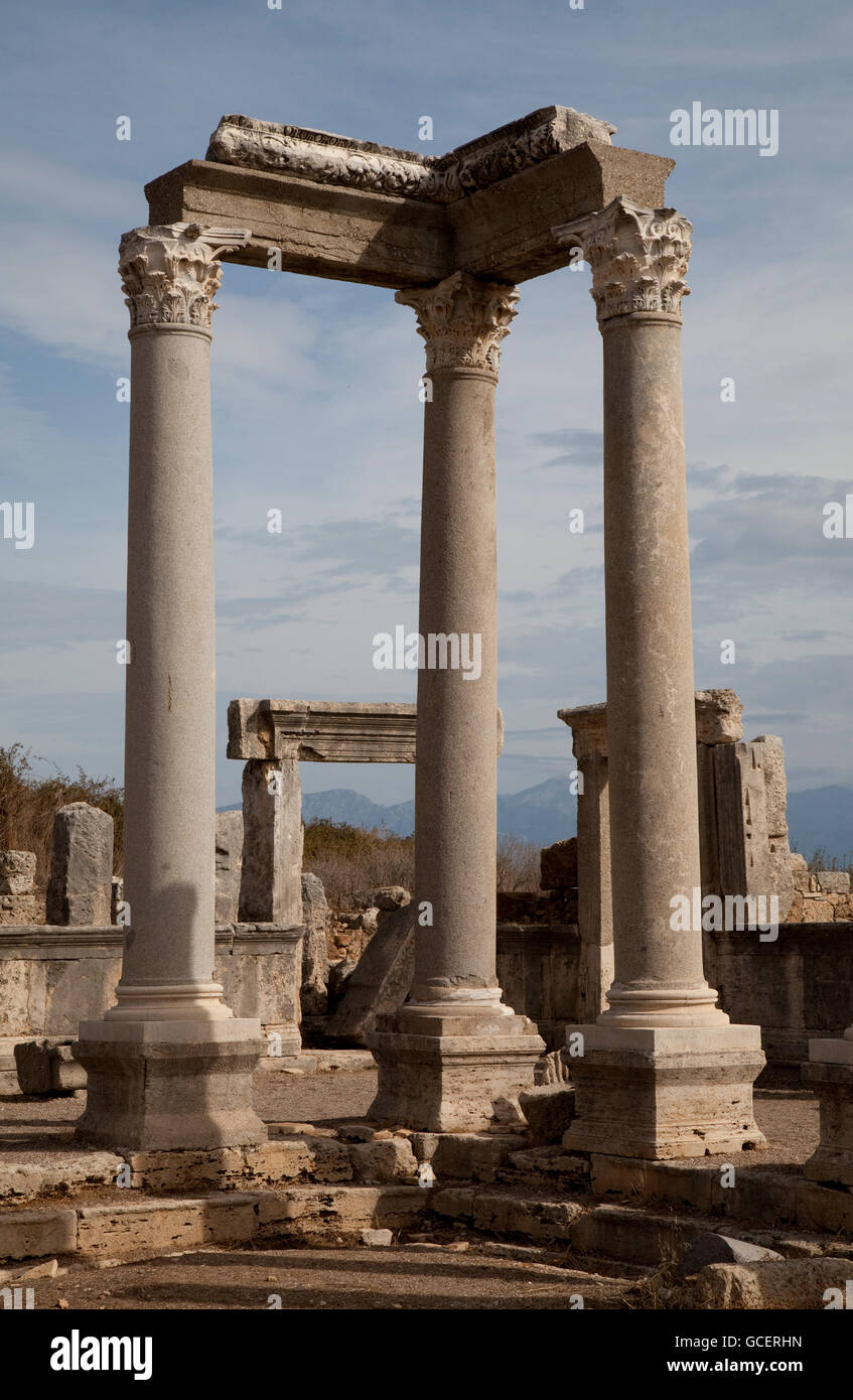 Marketplace, antico sito archeologico di Perge, Antalya, Riviera Turca, Turchia, Asia Foto Stock