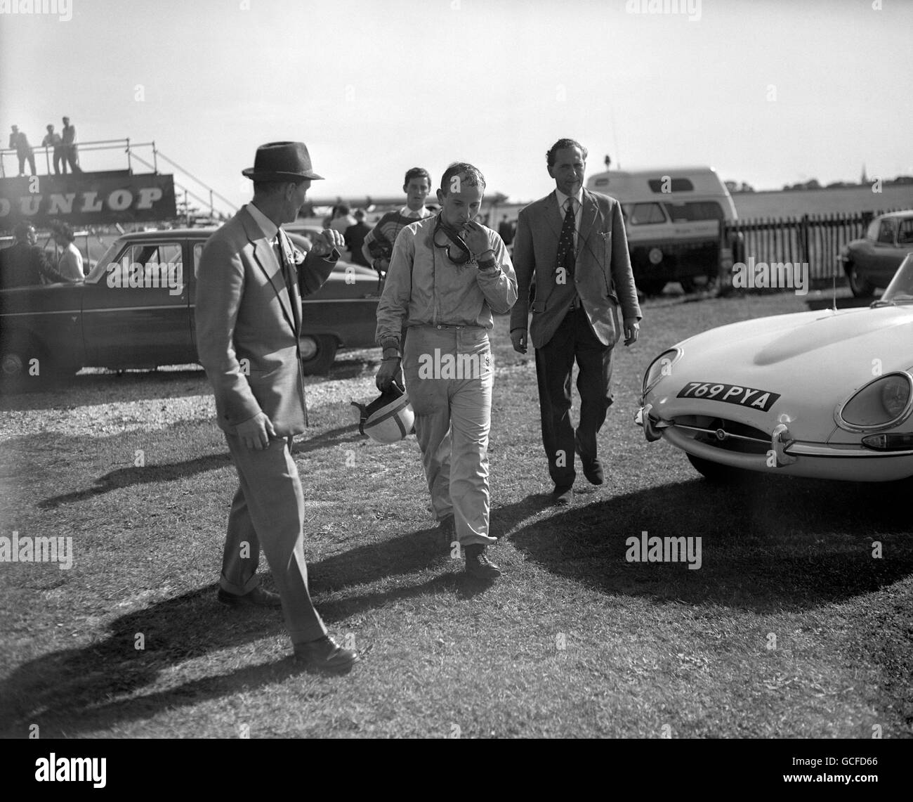 Motor Racing - XXVII RAC Tourist Trophy - Gara - Goodwood Foto Stock