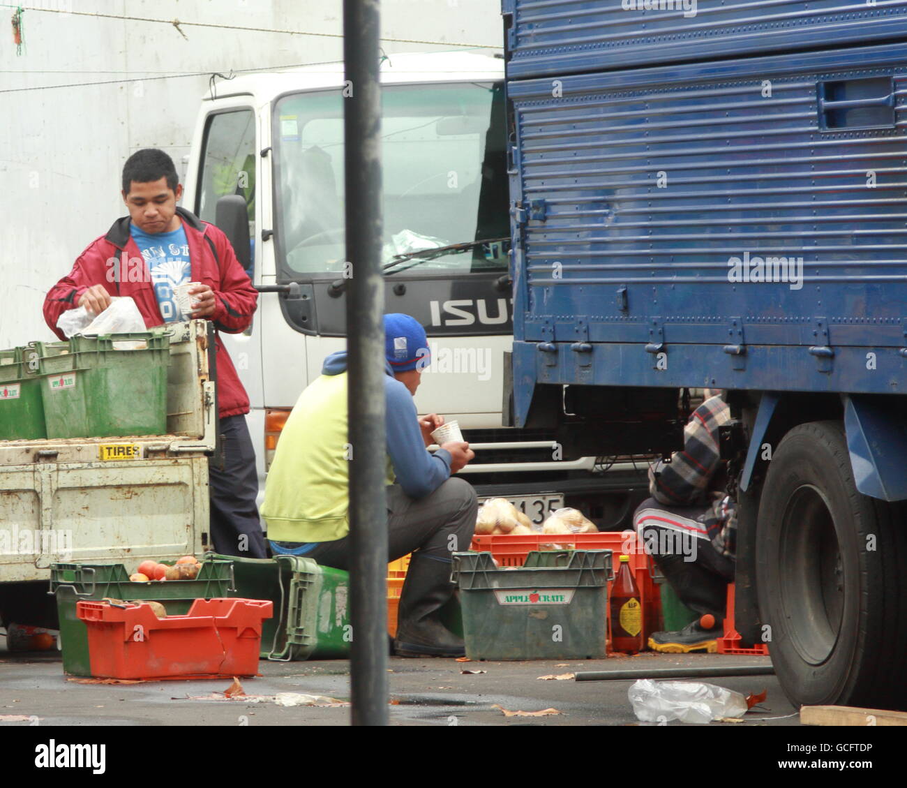 Scene di mercato presso il mercato delle pulci di Avondale, Auckland, Nuova Zelanda Foto Stock