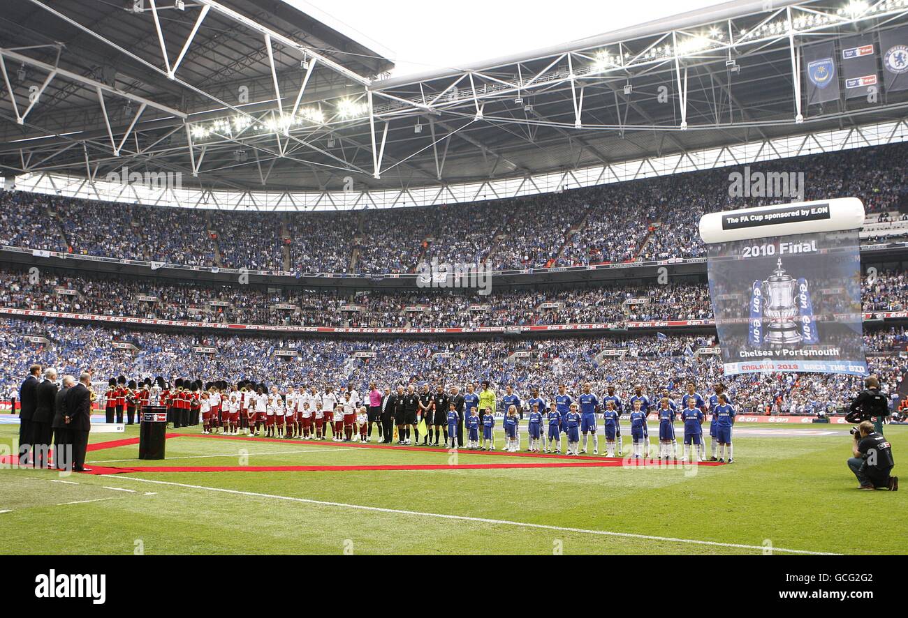 Calcio - fa Cup - finale - Chelsea v Portsmouth - Stadio di Wembley. Portsmouth e Chelsea si allineano prima del gioco Foto Stock