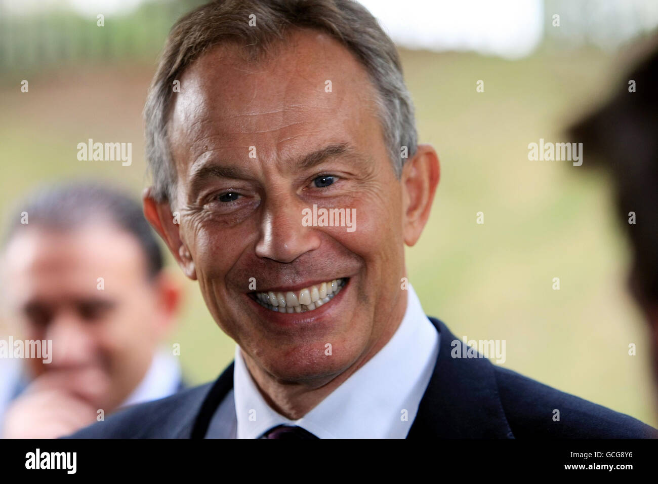 L'ex primo ministro Tony Blair incontra oggi i lavoratori della Nuclear Engineering Services di Wolverhampton. Foto Stock
