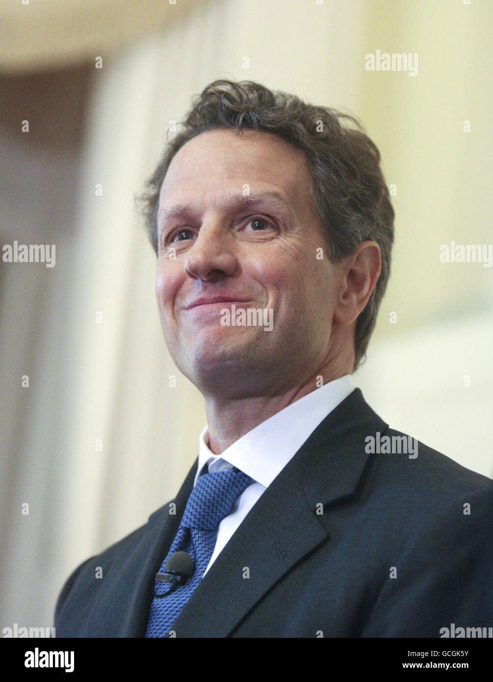 Geithner tiene colloqui con il Cancelliere Foto Stock