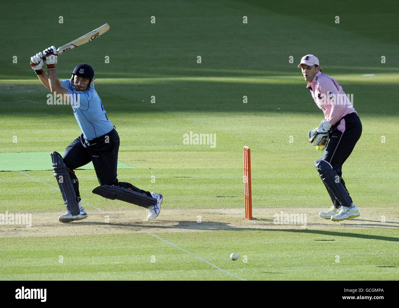 Cricket - Friends Provident T20 - Middlesex Panthers v Sussex squali - Signore Foto Stock