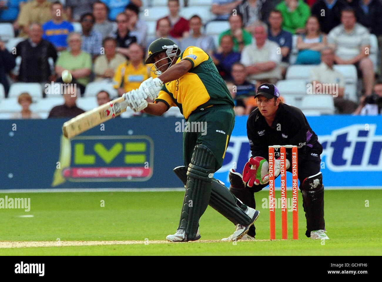 Cricket - Friends Provident Twenty 20 - Nottinghamshire / Durham - Trent Bridge. Samit Patel di Nottinghamshire colpisce fuori Foto Stock