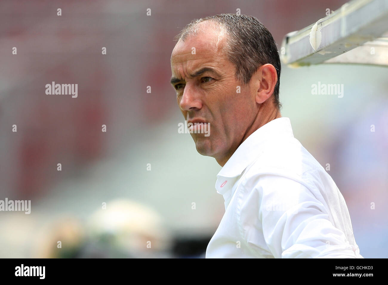 Calcio - International friendly - Slovacchia / Camerun - Wortherseestadion. Paul le Guen, direttore Camerun Foto Stock