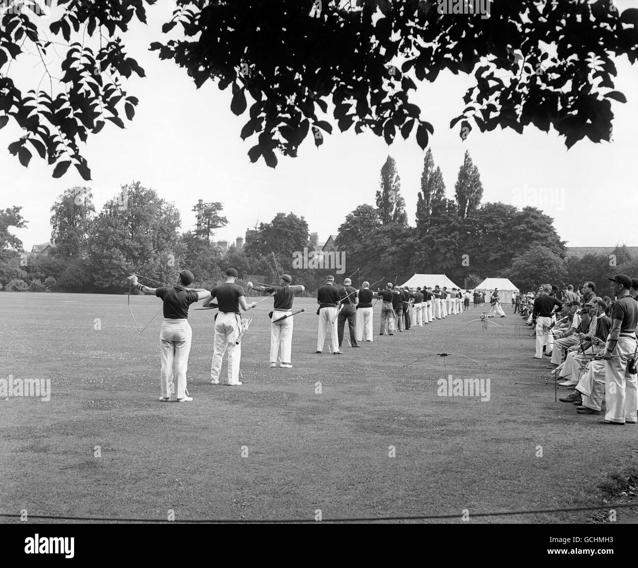 98° incontro delle Grand National Archery Societies - Worcester College Cricket Ground, Oxford. Vista generale della grande entrata Foto Stock
