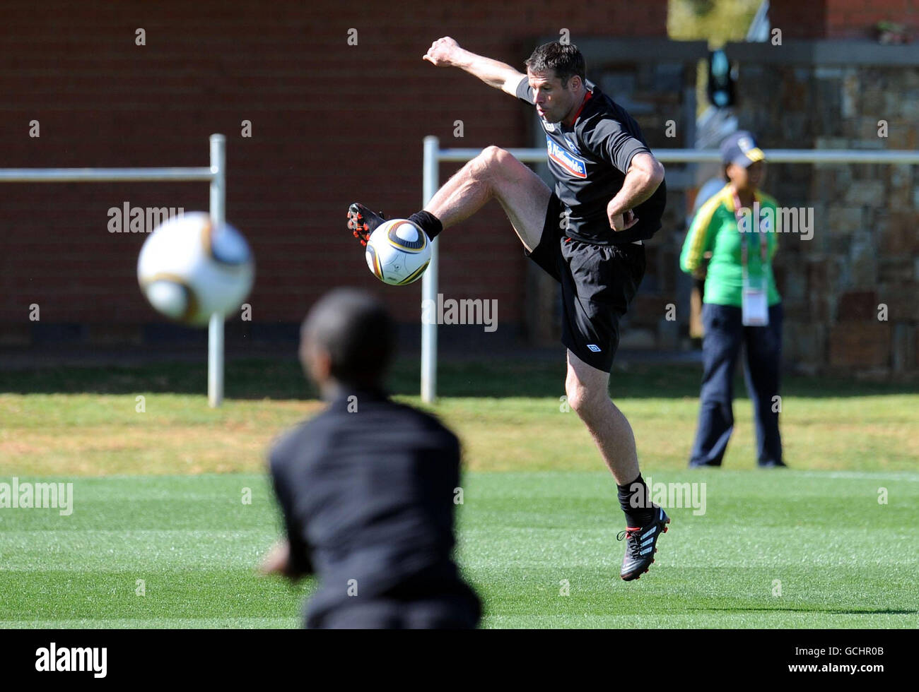 L'inglese Jamie Carragher durante la sessione di allenamento al Royal Bafokeng Sports Complex, Rustenburg, Sudafrica. Foto Stock