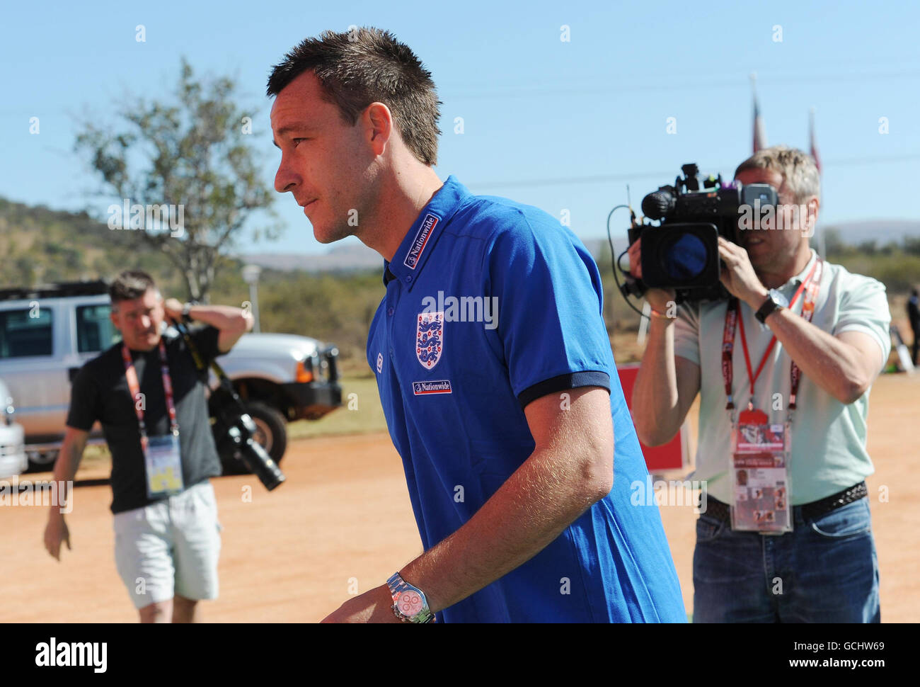 Calcio - Coppa del mondo FIFA Sud Africa 2010 - Gruppo C - Inghilterra / Slovenia - Inghilterra Conferenza stampa - giorno uno - Royal Bafoken.... John Terry in Inghilterra arriva per una conferenza stampa al Royal Bafokeng Sports Complex, Rustenburg, Sudafrica. Foto Stock