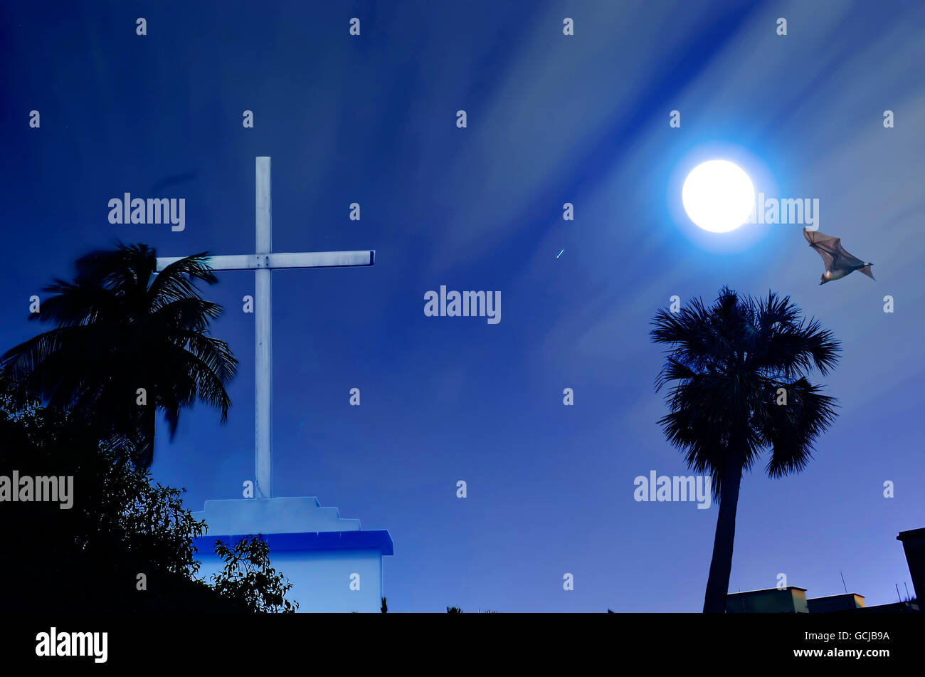 Blu sullo sfondo di Halloween con croce Foto Stock