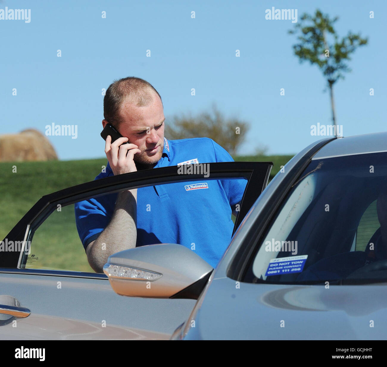 Wayne Rooney, in Inghilterra, lascia la conferenza stampa al Royal Bafokeng Sports Complex, Rustenburg, Sudafrica. Foto Stock