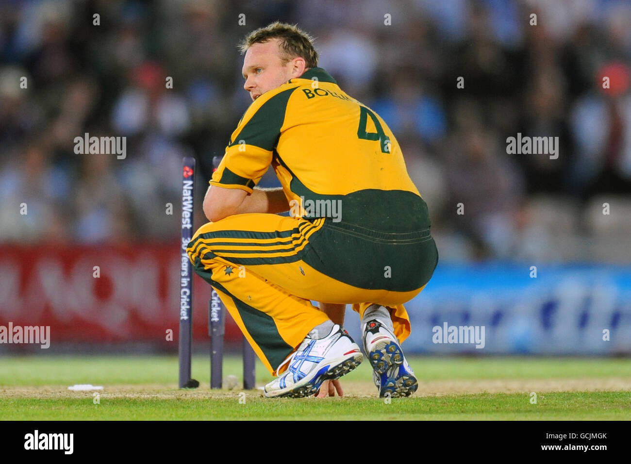 Cricket - NatWest Series - First One Day International - Inghilterra / Australia - The Rose Bowl. Doug Bollinger, Australia Foto Stock