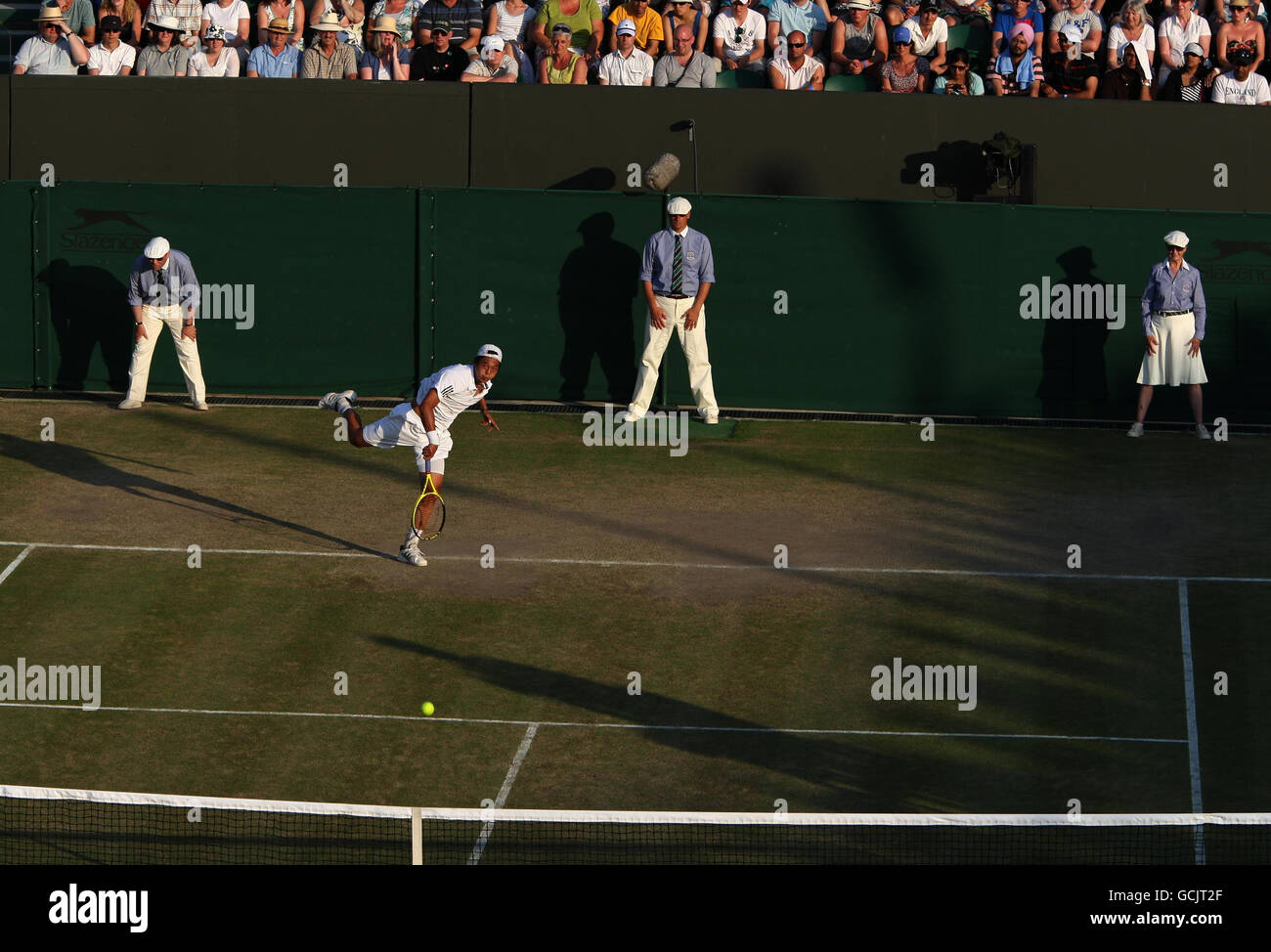 Tennis - 2010 campionati di Wimbledon - Giorno Sette - All England Lawn Tennis e Croquet Club Foto Stock