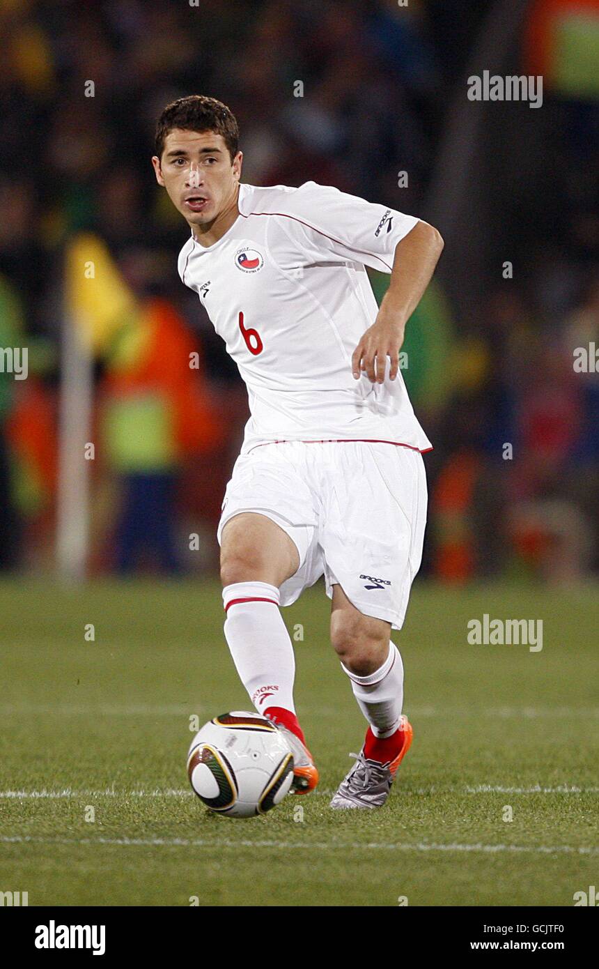 Calcio - Coppa del mondo FIFA Sud Africa 2010 - turno del 16 - Brasile / Cile - Ellis Park. Carlos Carmona, Cile. Foto Stock