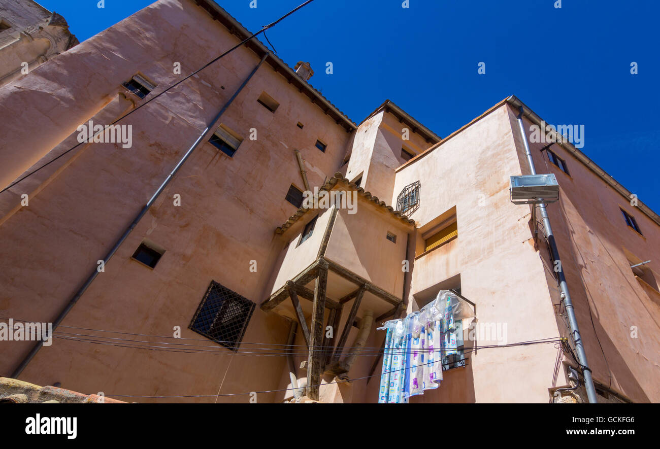 Tipiche le strade e gli edifici della famosa città di Cuenca, Spagna Foto Stock