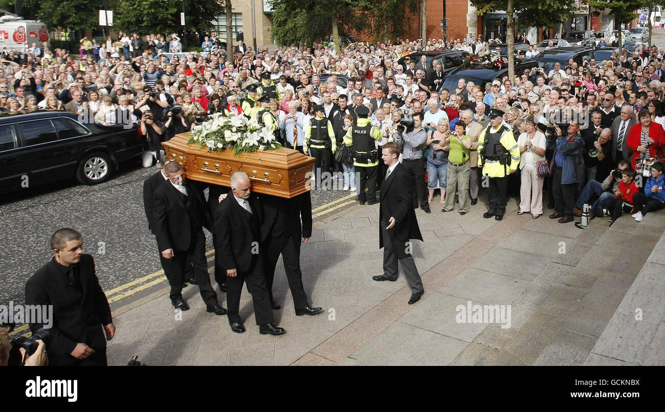 Alex Higgins funerale Foto Stock