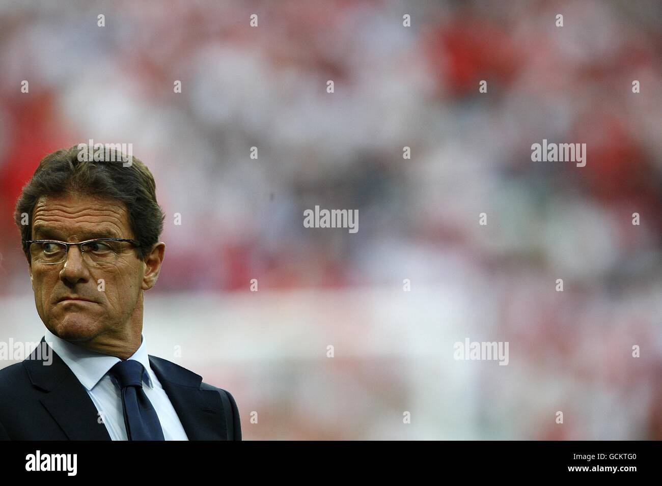 Calcio - Internazionale amichevole - Inghilterra / Ungheria - Stadio di Wembley. Inglese Fabio Capello manager sulla linea di contatto. Foto Stock