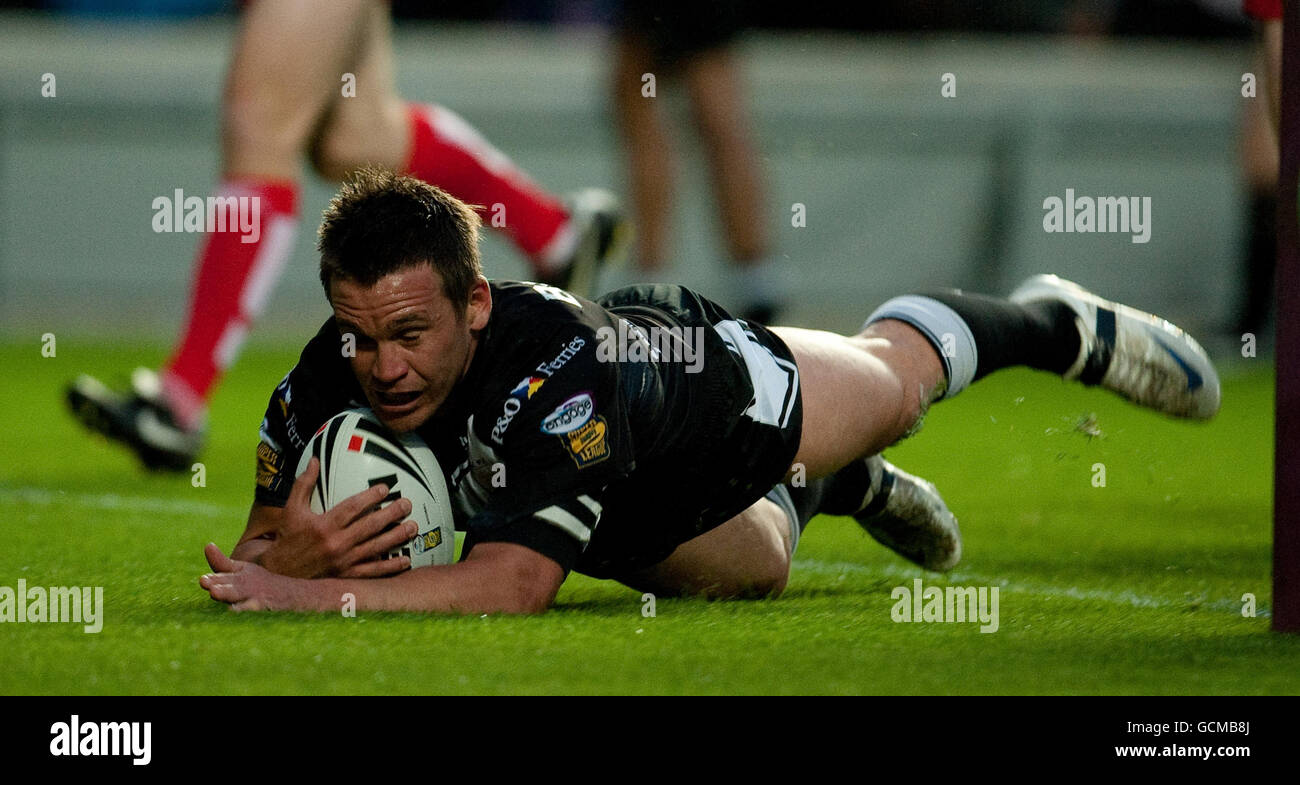 Rugby League - Engage Super League - Hull FC / Hull KR - KC Stadium. Lo Shaun Berrigan dello Hull FC segna un secondo tentativo durante la partita Engage Super League al KC Stadium di Kingston-upon-Hull. Foto Stock