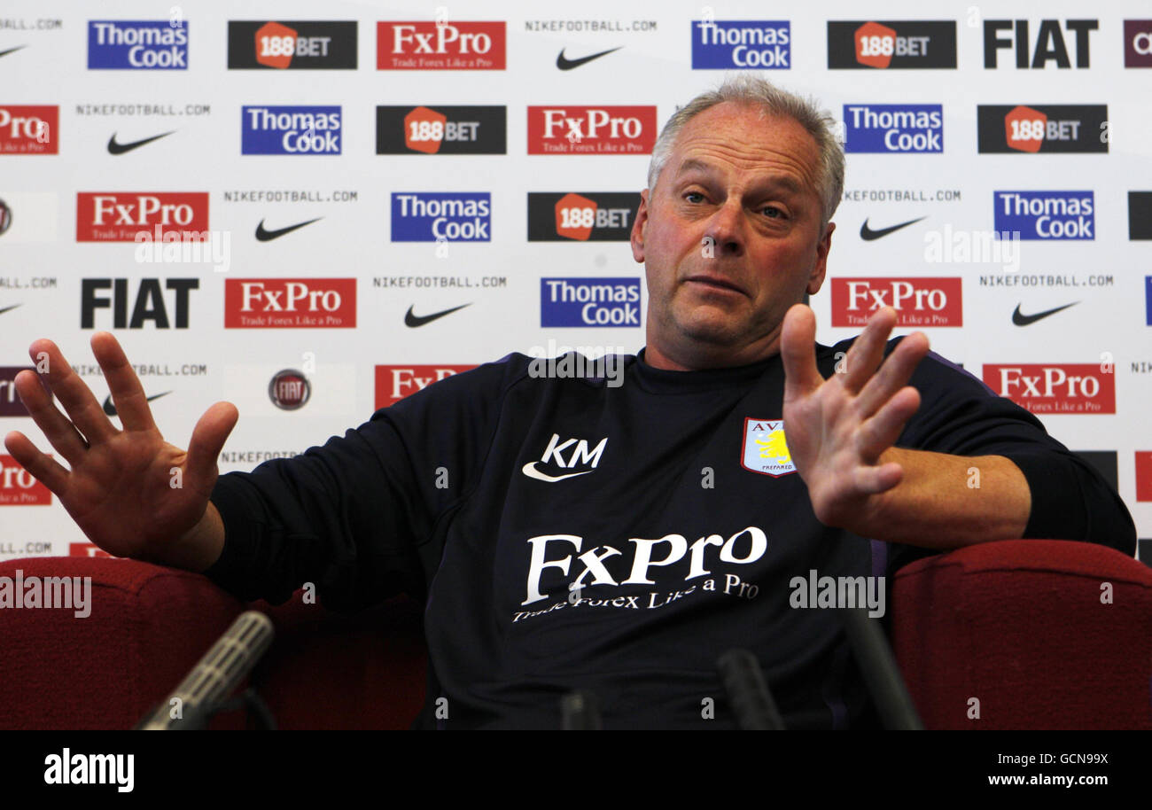 Calcio - Aston Villa Conferenza stampa - Bodymoor Heath addestramento complesso Foto Stock