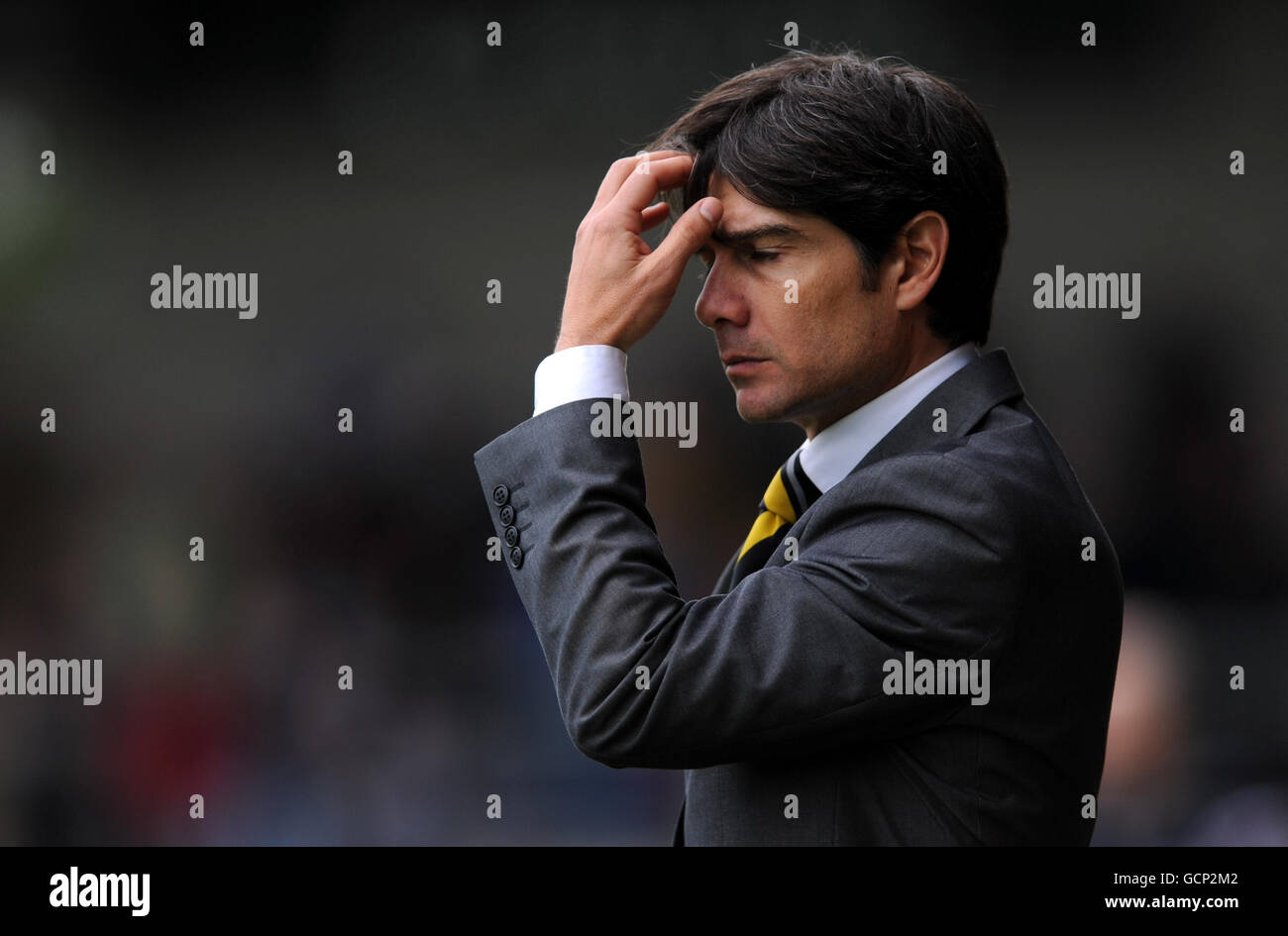 Il manager di Burton Albion Paul Peschisolido durante la partita della Npower Football League 2 allo Stadio Pirelli, Burton on Trent. Foto Stock