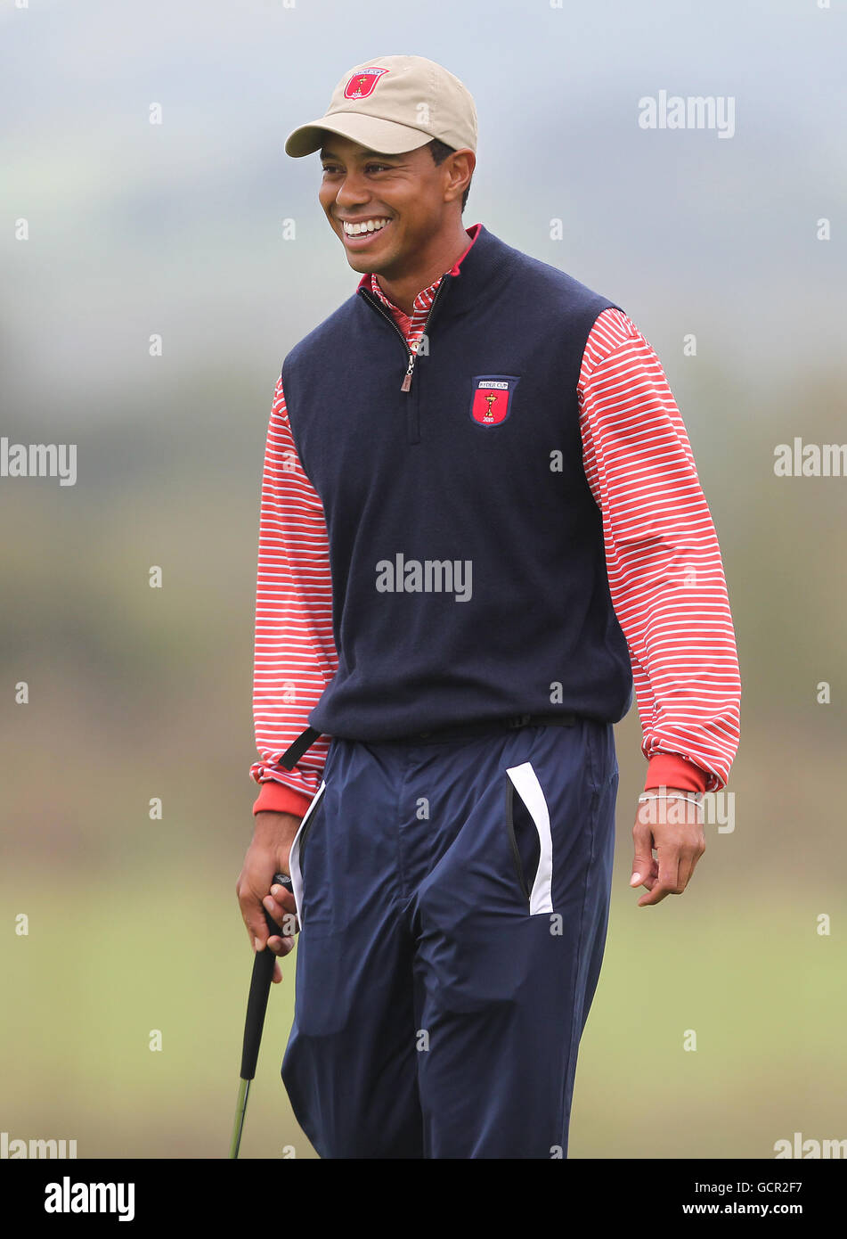 Golf - 38th Ryder Cup - Europa v USA - Practice Day Three - Celtic Manor Resort. USA's Tiger Woods durante il suo turno finale di pratica Foto Stock