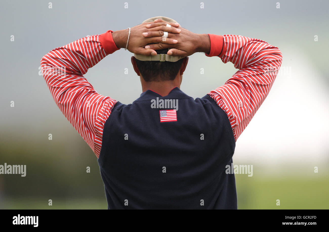 Golf - 38th Ryder Cup - Europa v USA - Practice Day Three - Celtic Manor Resort. USA's Tiger Woods durante il suo turno finale di pratica Foto Stock