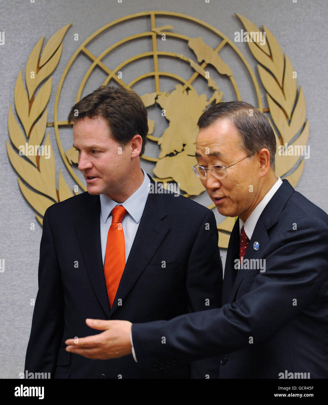 Il Vice primo Ministro Nick Clegg (a sinistra) incontra il Segretario Generale delle Nazioni Unite Ban Ki Moon presso la sede delle Nazioni Unite a New York. Foto Stock