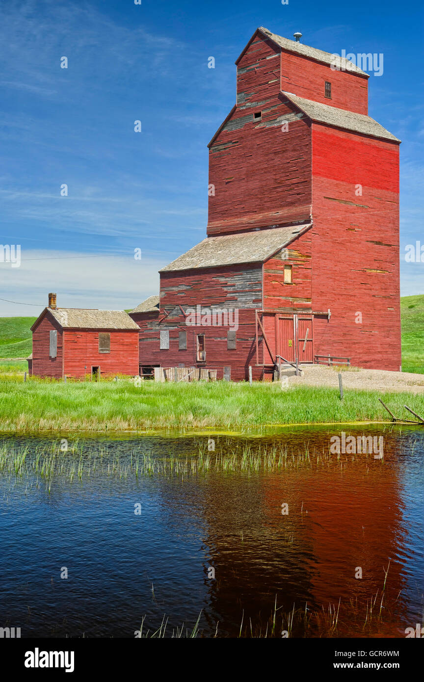 Vecchia granella impianto di distribuzione, Alberta, Canada Foto Stock