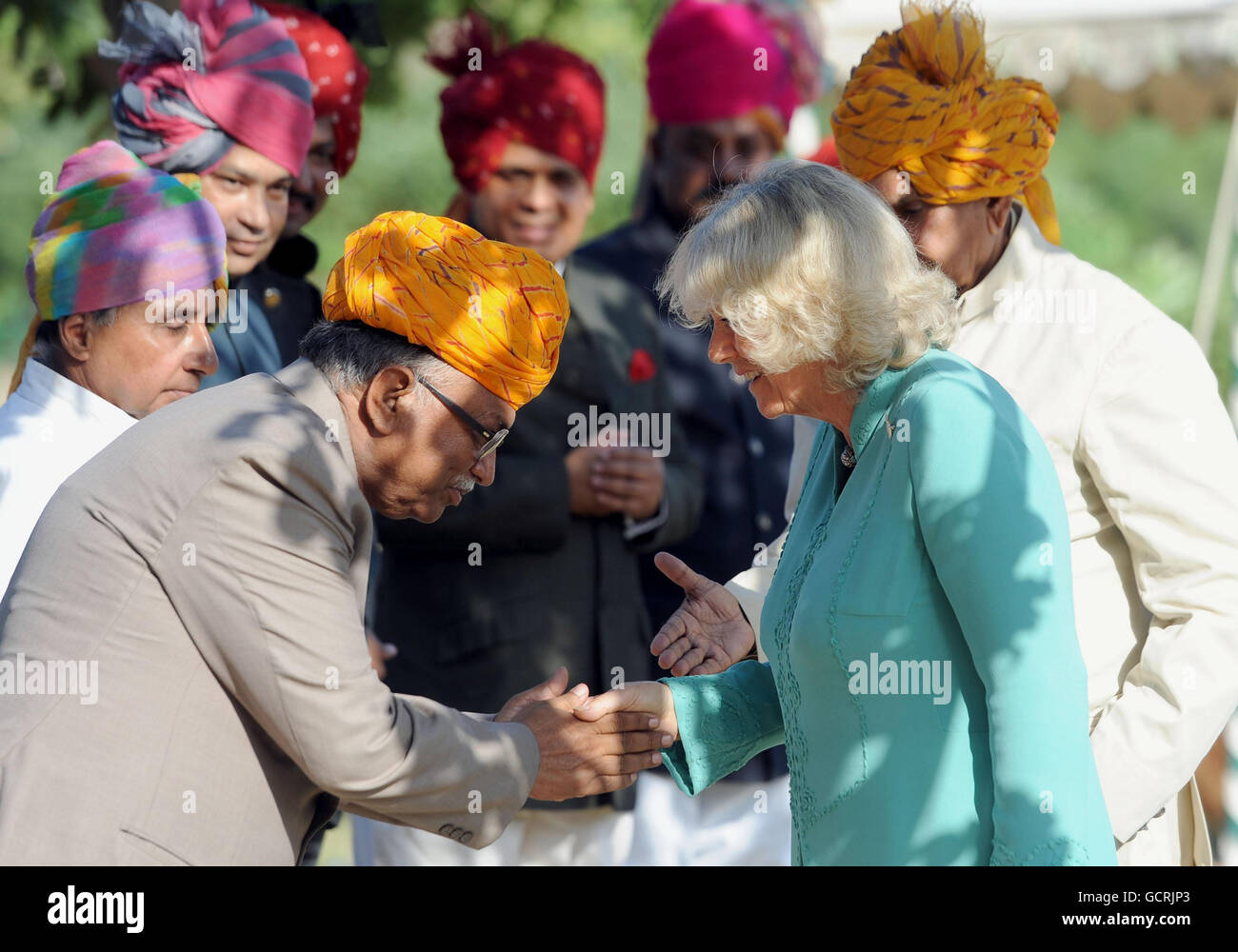 La duchessa di Cornovaglia arriva al Palazzo di Bal Samand per vedere i cavalli marwari a Jodhpur, India. Foto Stock