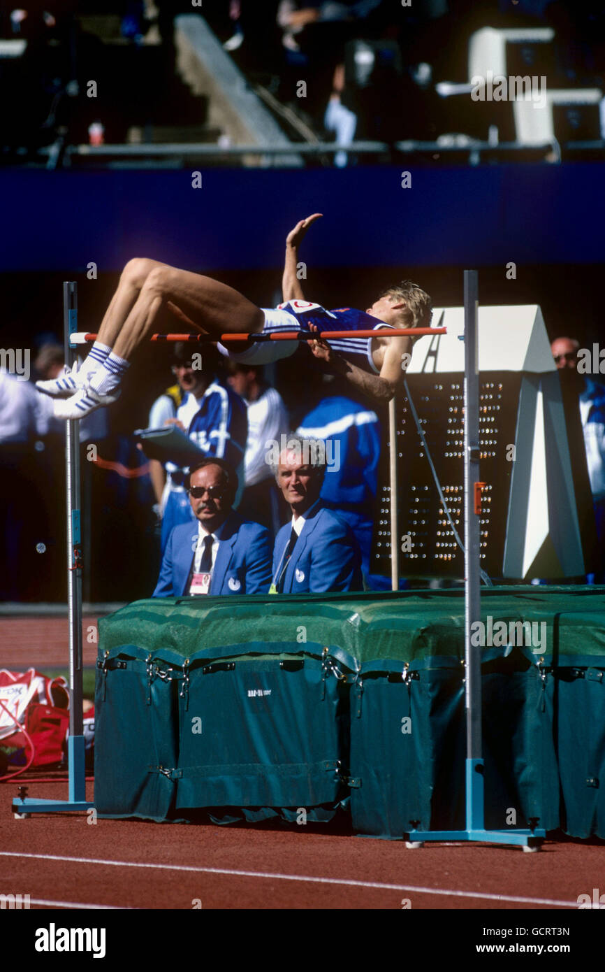 Atletica - Campionati mondiali di atletica - Heptathlon - Helsinki 1983. Ramona Neubert (Germania orientale) durante l'evento di salto in alto dell'Heptathlon. Continuò a vincere la medaglia d'oro. Foto Stock