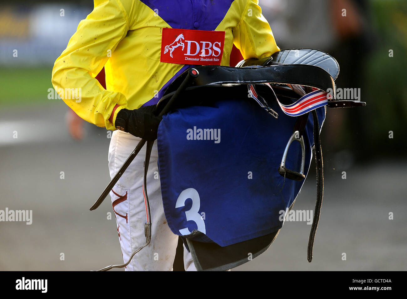 Corse ippiche - Weatherbys Jump Meeting - Kempton Park. Jockey Barry Geraghty dopo la vittoria sul titolo di lavoro nella barriera handicap Pertapps Foto Stock