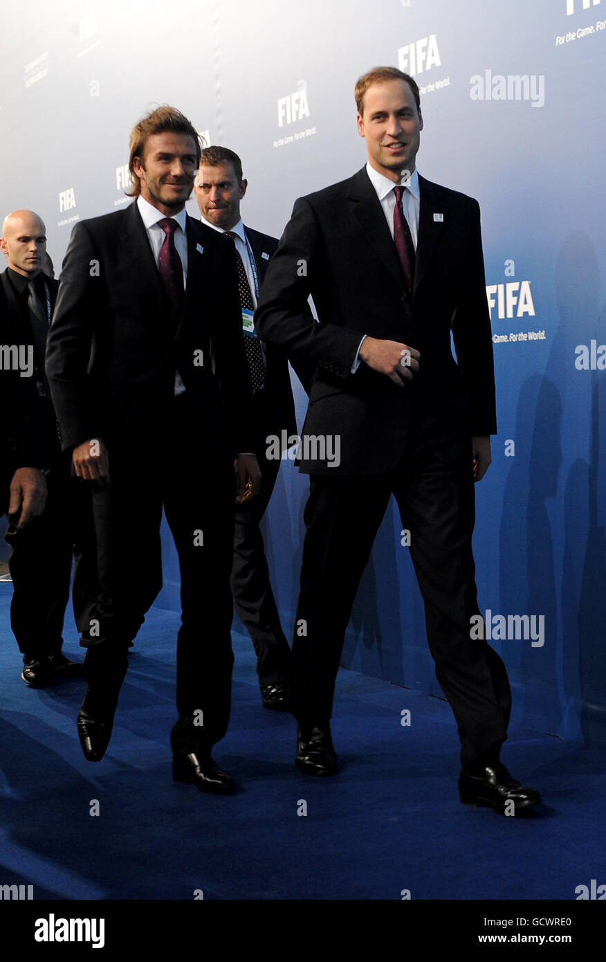 David Beckham (a sinistra) e il principe William arrivano all'annuncio  Della Coppa del mondo FIFA 2018/2022 Città ospitate Foto stock - Alamy