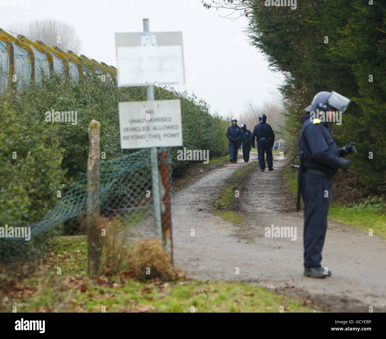 I detenuti sommossa a HMP Ford Foto Stock