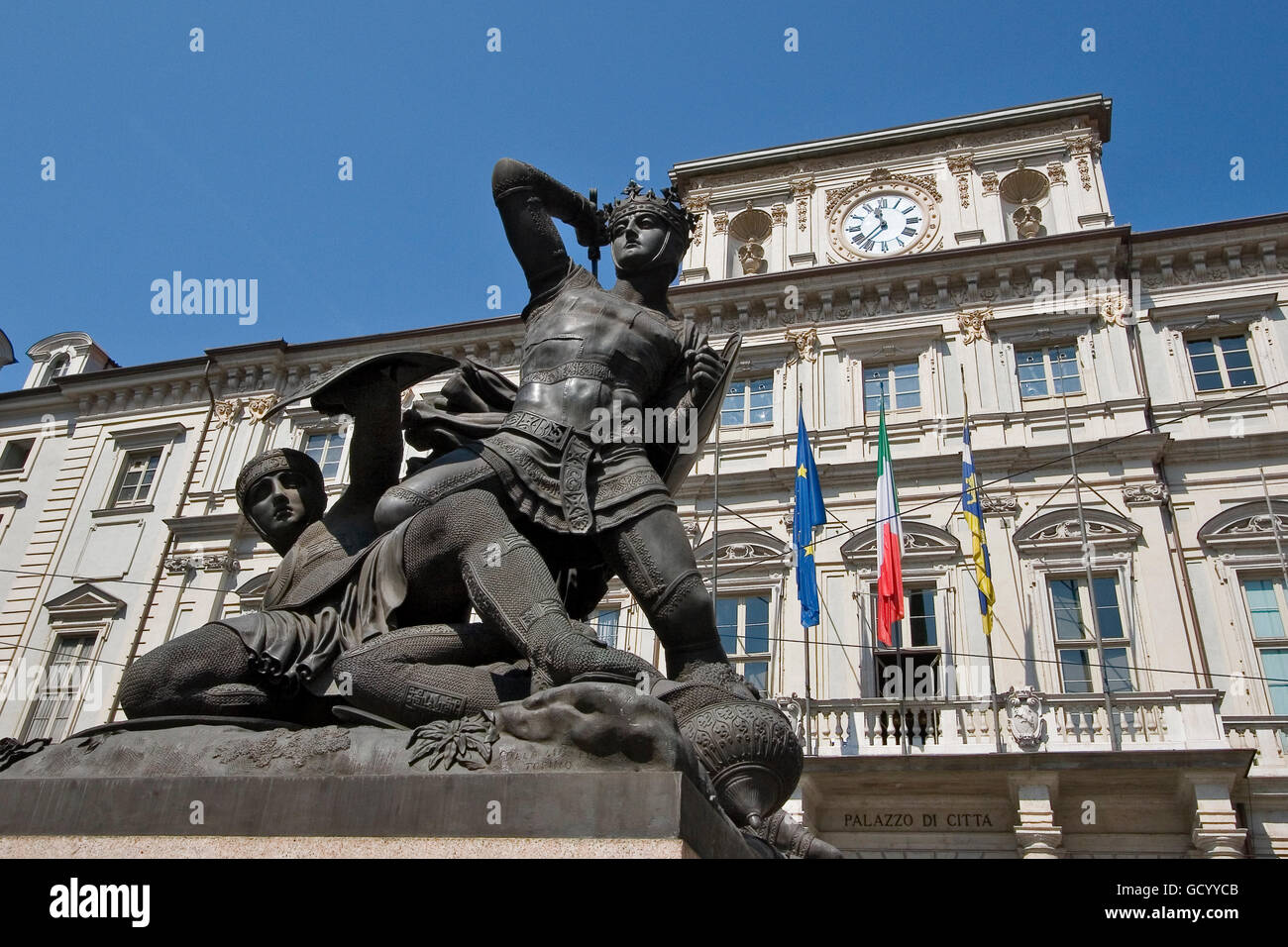 Monumento di Amedeo il Conte Verde. Palazzo di Cittá. Torino. Italia Foto Stock