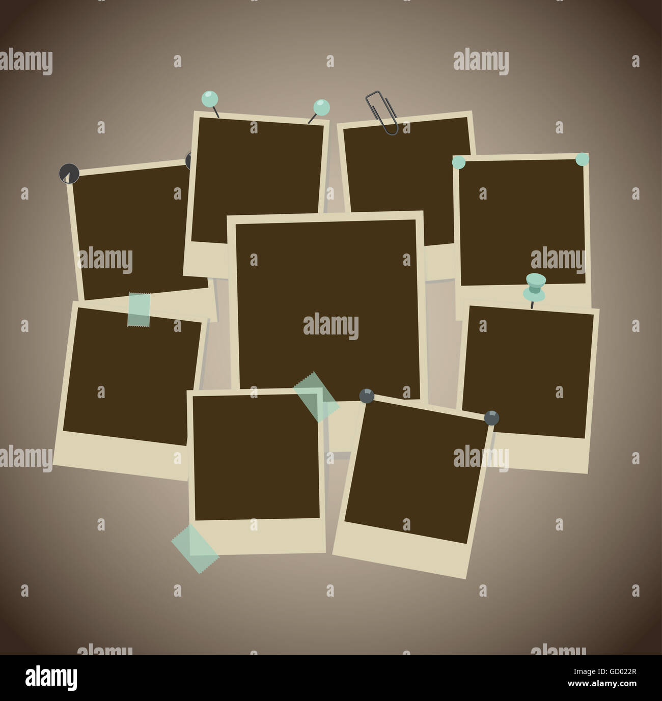 Insieme di antiche cornici fotografiche con perni, puntine, nastro adesivo, clip Foto Stock