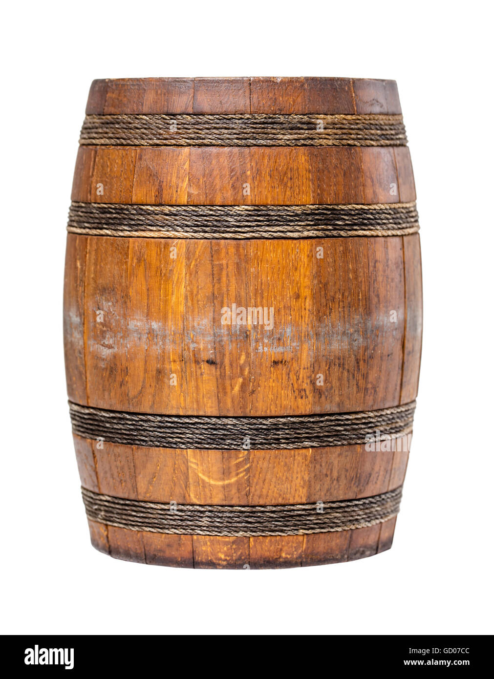 Il vecchio Barile di legno isolato su sfondo bianco Foto Stock