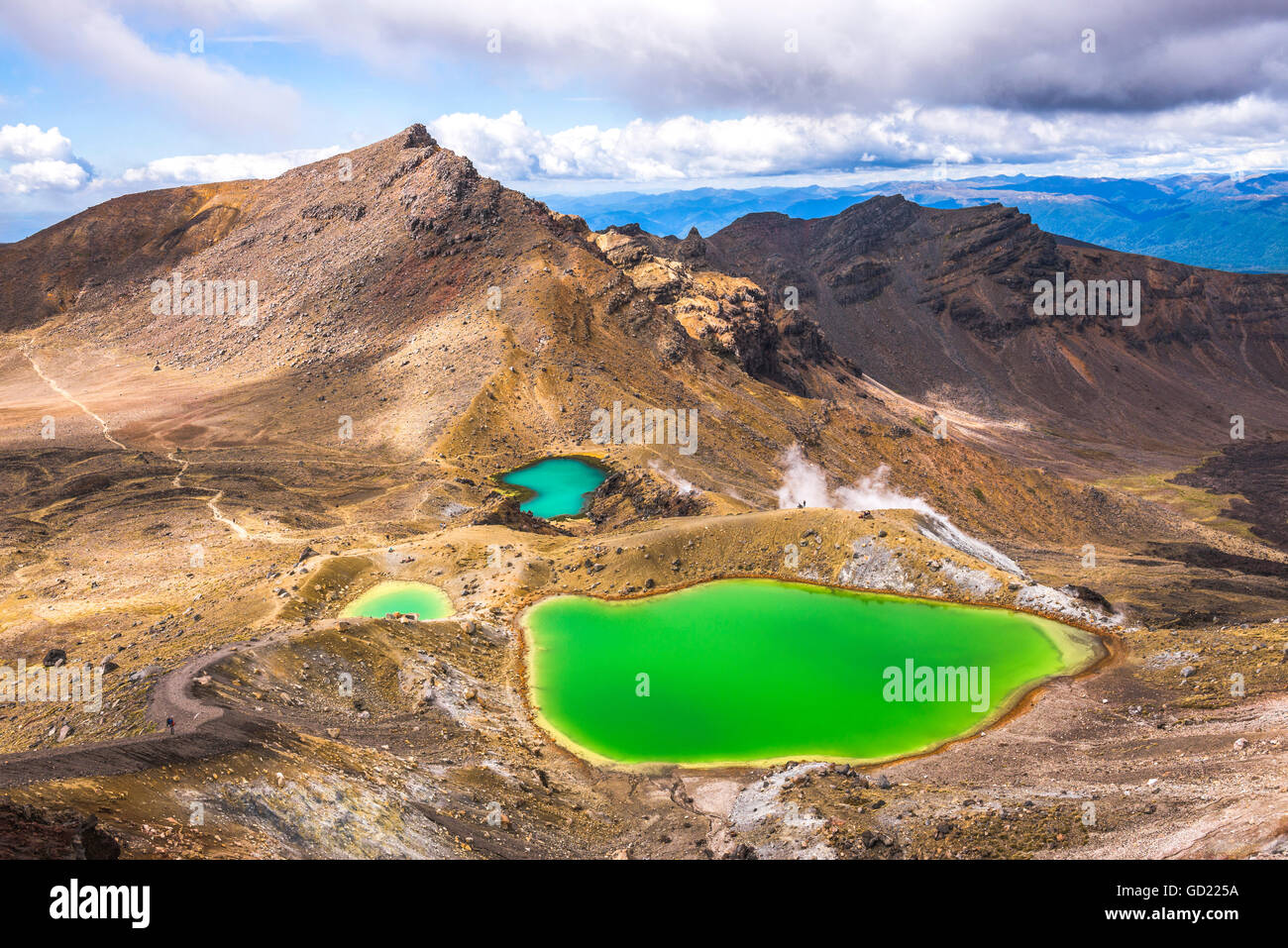 Laghi smeraldo, Tongariro Alpine Crossing Trek del Parco Nazionale di Tongariro, UNESCO, Isola del nord, Nuova Zelanda, Pacific Foto Stock