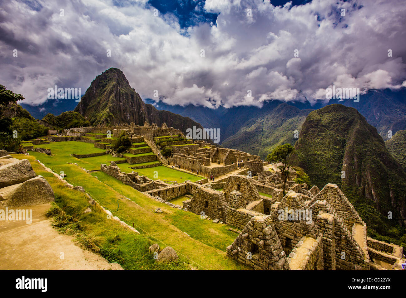 Machu Picchu rovine Inca, Sito Patrimonio Mondiale dell'UNESCO, la Valle Sacra, Perù, Sud America Foto Stock