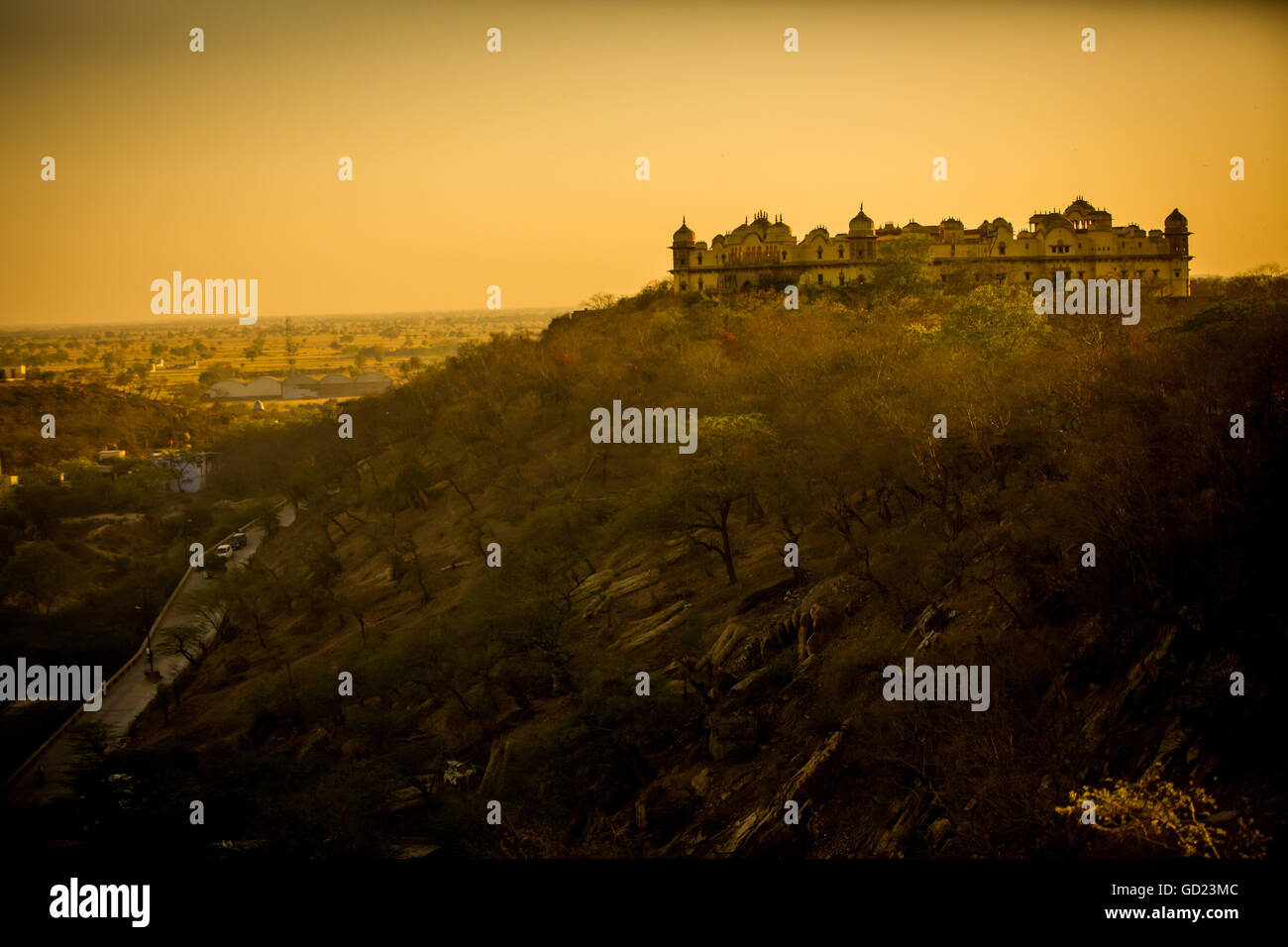 Hilltop rovine al tramonto, Mathura, Uttar Pradesh, India, Asia Foto Stock