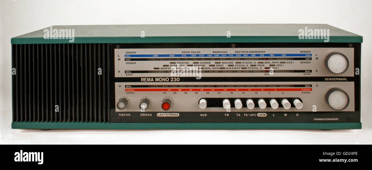 Radiodiffusione, radio, set radio REMA 'mono 230', prodotto da VEB Rundfunktechnik REMA Stollberg, Germania orientale, 1970, diritti-aggiuntivi-clearences-non disponibile Foto Stock