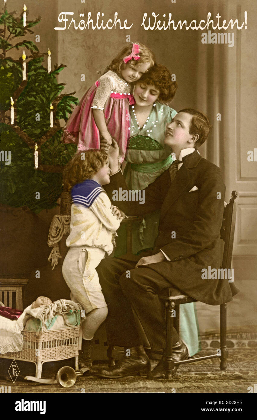 Natale, vigilia di Natale, buon Natale, famiglia sotto l'albero di Natale,  Austria, 1915, diritti-aggiuntivi-clearences-non disponibile Foto stock -  Alamy