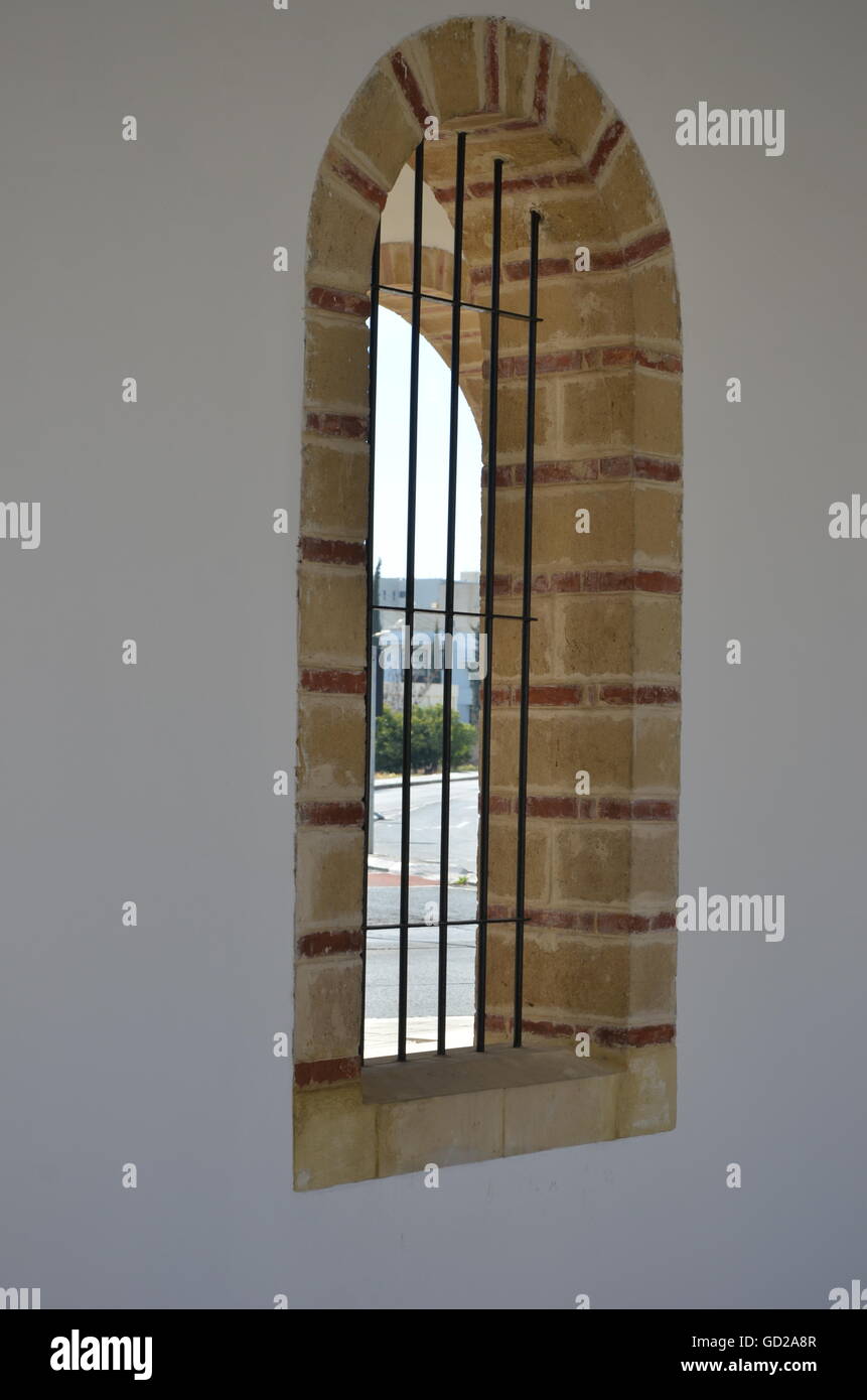 Isolato, chiesa, windows, pietra, piastrelle, pilastri, vecchio, porta, texture, architettura, santuario, arte romanica, archi, medievale Foto Stock